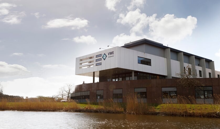 VWE uit Heerhugowaard is een groot online automotive platform en één van de drie Nederlandse dataproviders van de RDW, de Rijks Dienst voor het Wegverkeer.