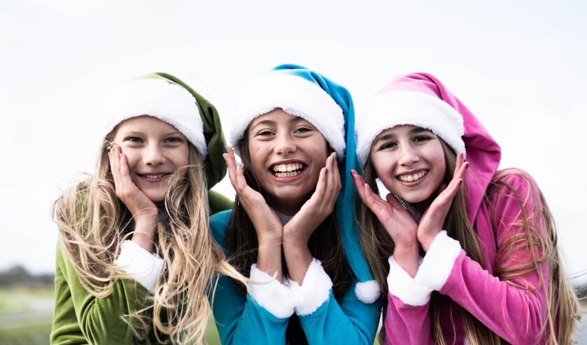 De meiden van DuRF zouden graag optreden tijdens het kerstconcert van Cor Bakker, wie helpt ze dit te bewerkstelligen?