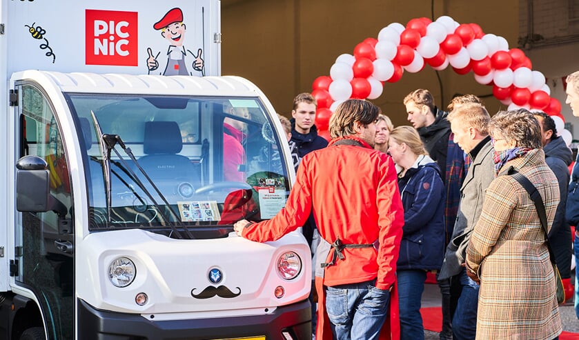 Meer dan 500 man kwam af op de opening.