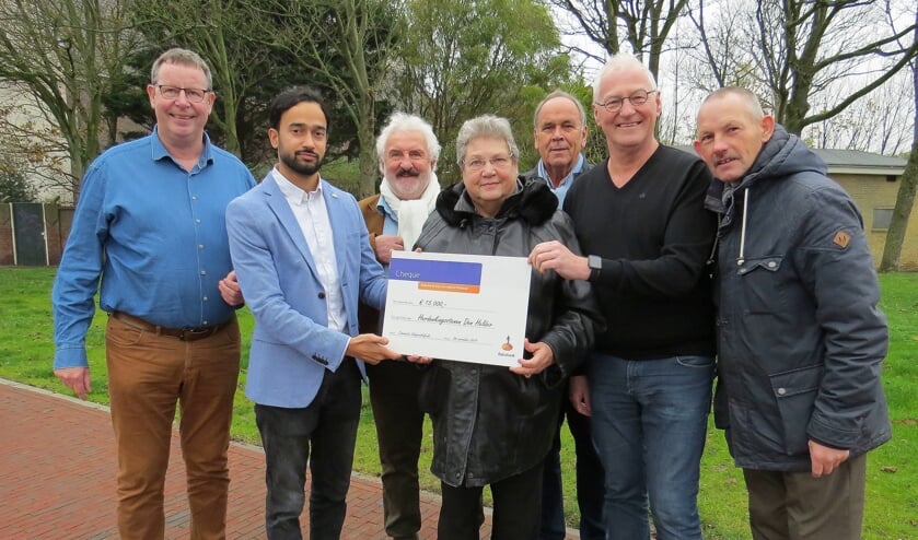 Stichting Gedenkstenen verheugd met donatie.