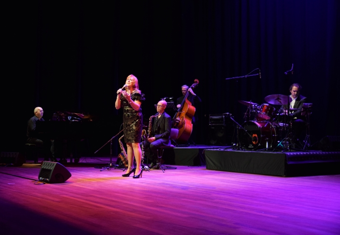 Jo Ann Edelenbos finalist Ouderen Songfestival 2019