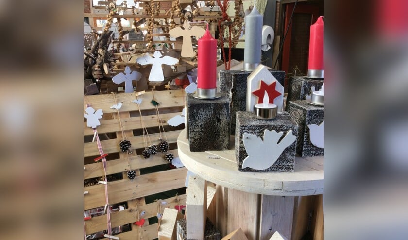 De wintermarkt is een goede gelegenheid om alvast in de kerstsfeer te komen.