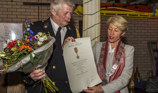 Peter van der Velden en burgemeester Sievers.