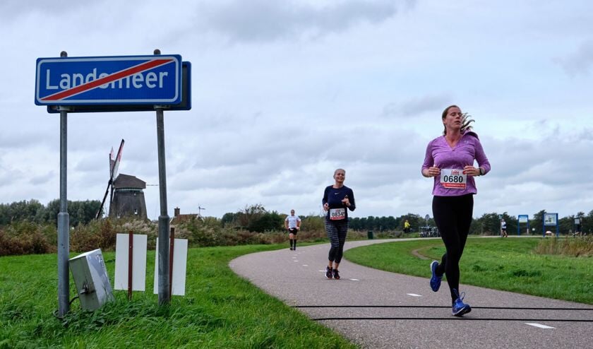 De routes lopen vooral door de fraaie oostkant van Het Twiske.