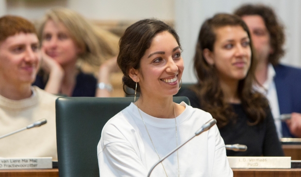 <p>De Heerhugowaardse Devika Partiman was in 2019 de eerste winnares van de Ribbius Peletier Penning.</p>
