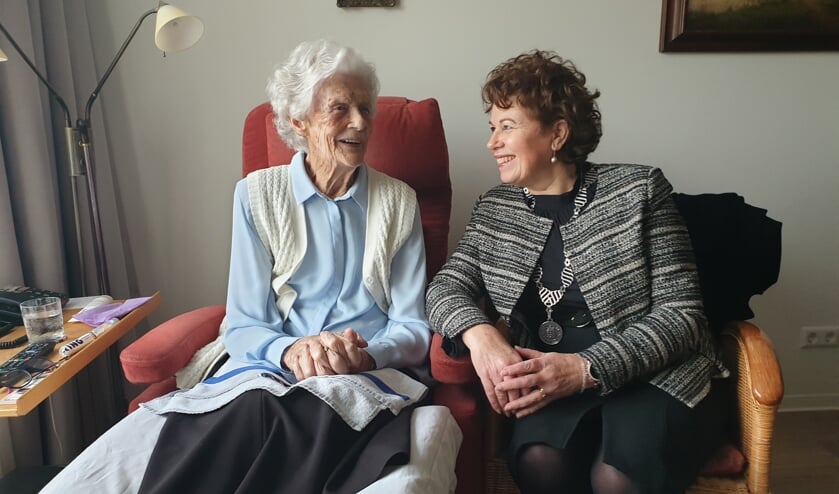 Ondanks haar hoge leeftijd geniet mevrouw Wagenaar van de kleine dagelijkse dingen.