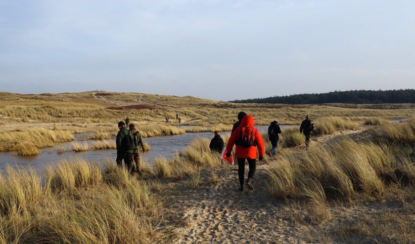 Doe mee aan een winterse jutwandeling in Bergen aan Zee.