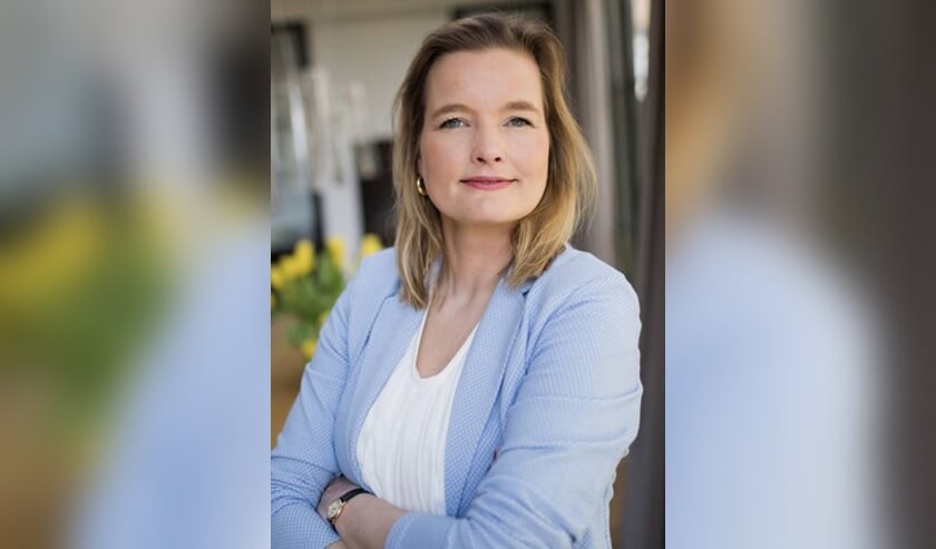 Catrien Lenstra