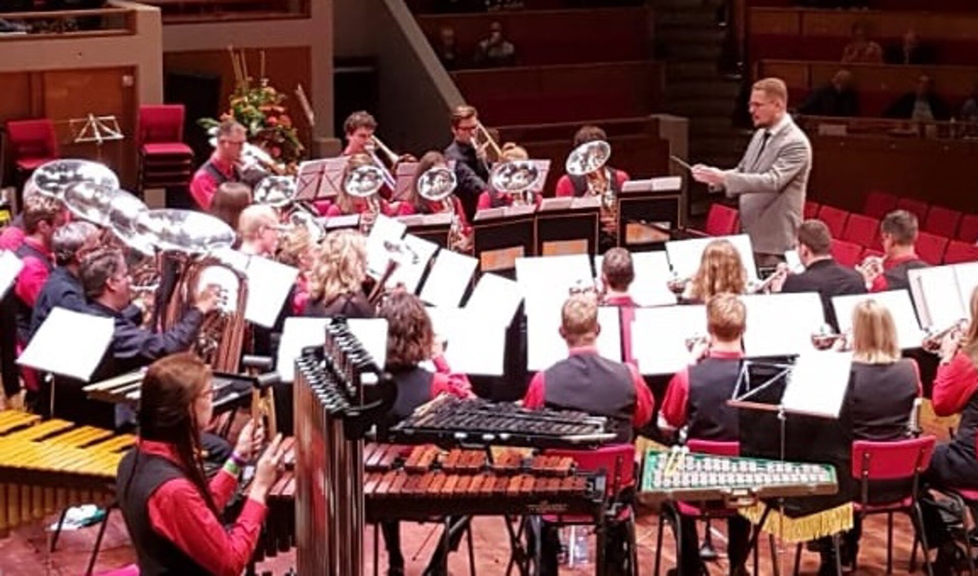 Brassband Kunst naar Kracht geeft een kerstconcert in de kerk in De Goorn.