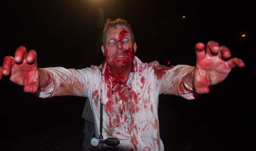 Bart Agterberg als zombie in Yummy.