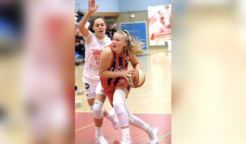 Lady of the game Lies van Straaten in actie.