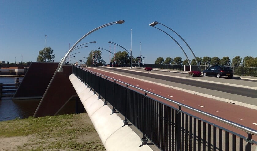 Werkzaamheden aan de Schoterbrug.