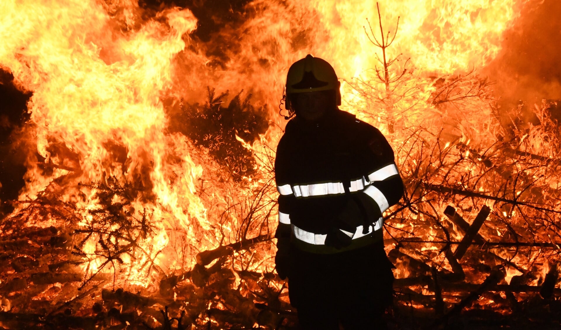 Op zaterdagmiddag 4  januari 2020 worden er kerstbomen verbrand in Heemskerk.