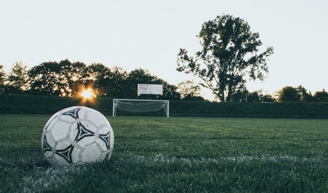 Een voetbalveld.