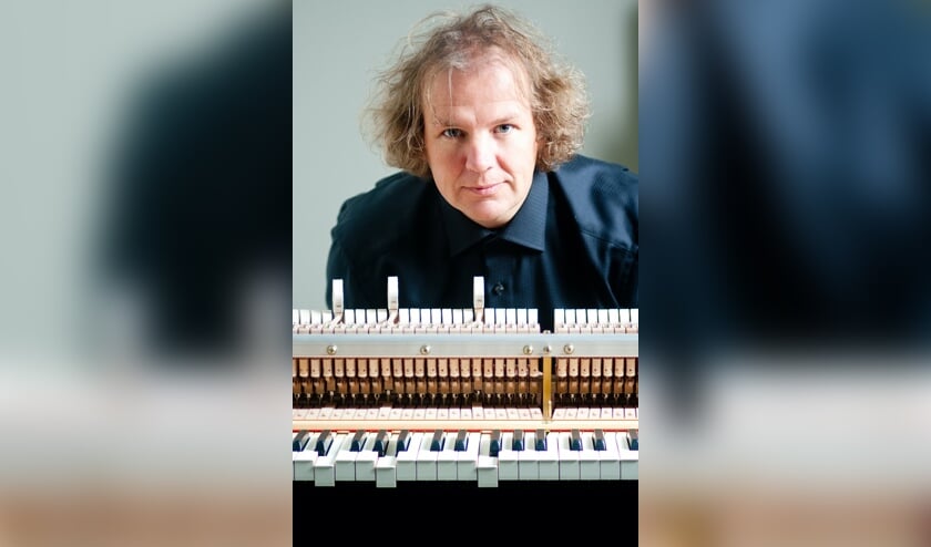 Jeroen van Veen komt naar Theaterkerk Hemels met 'The best of Einaudi'.