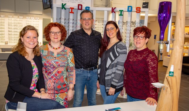 Het team van Aarts Opticien.