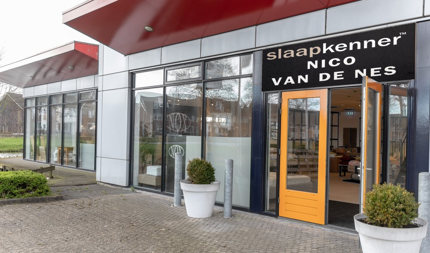 De entree van Slaapkenner Nico van de Nes in Broek op Langedijk.