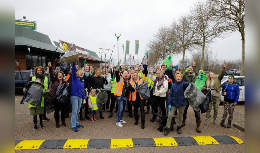 Om 9.45 uur was de start bij de McDonalds aan de IJdoornlaan 2001 in Amsterdam-Noord.