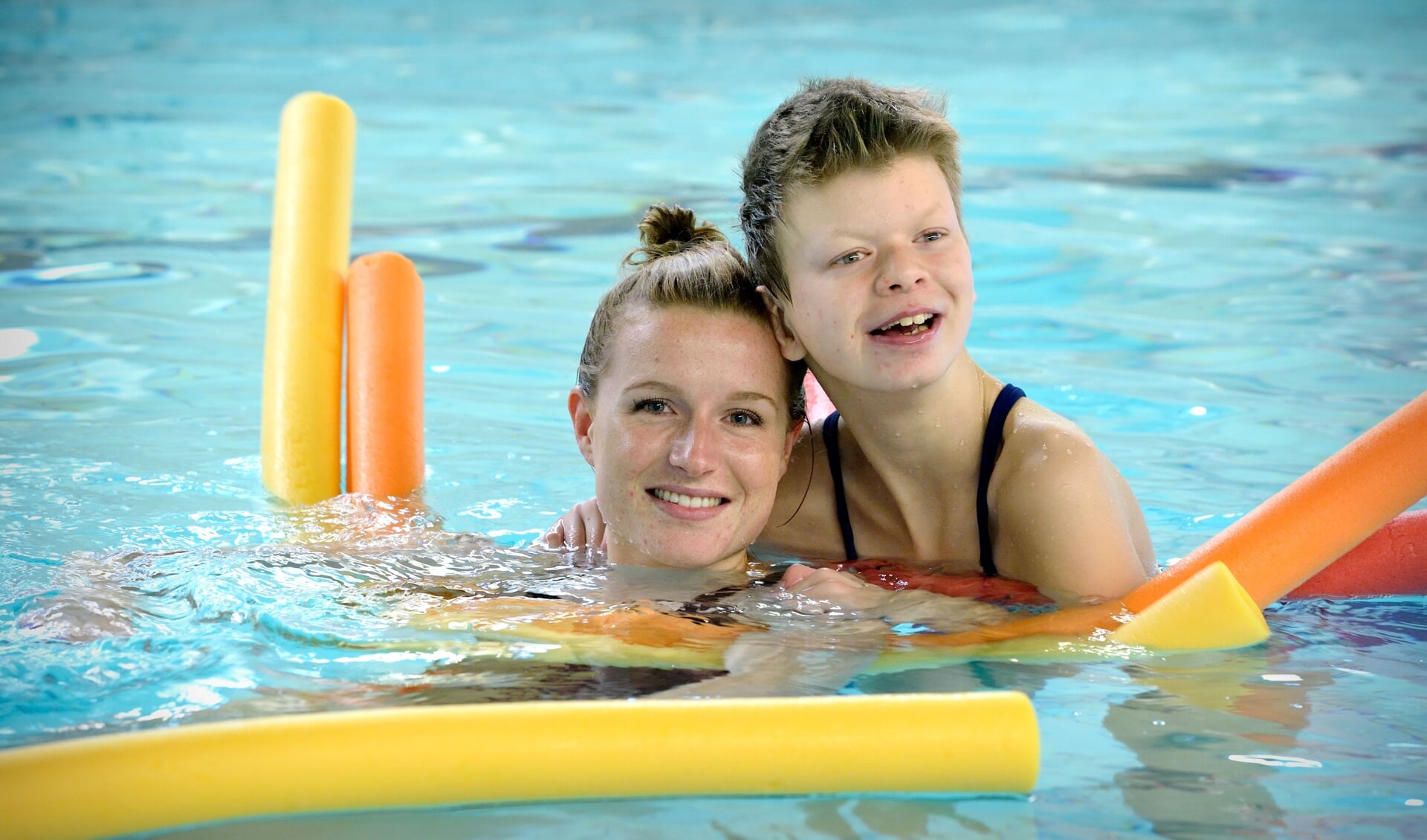 Bij Heliomare kunnen ouders en kinderen zwemmen.