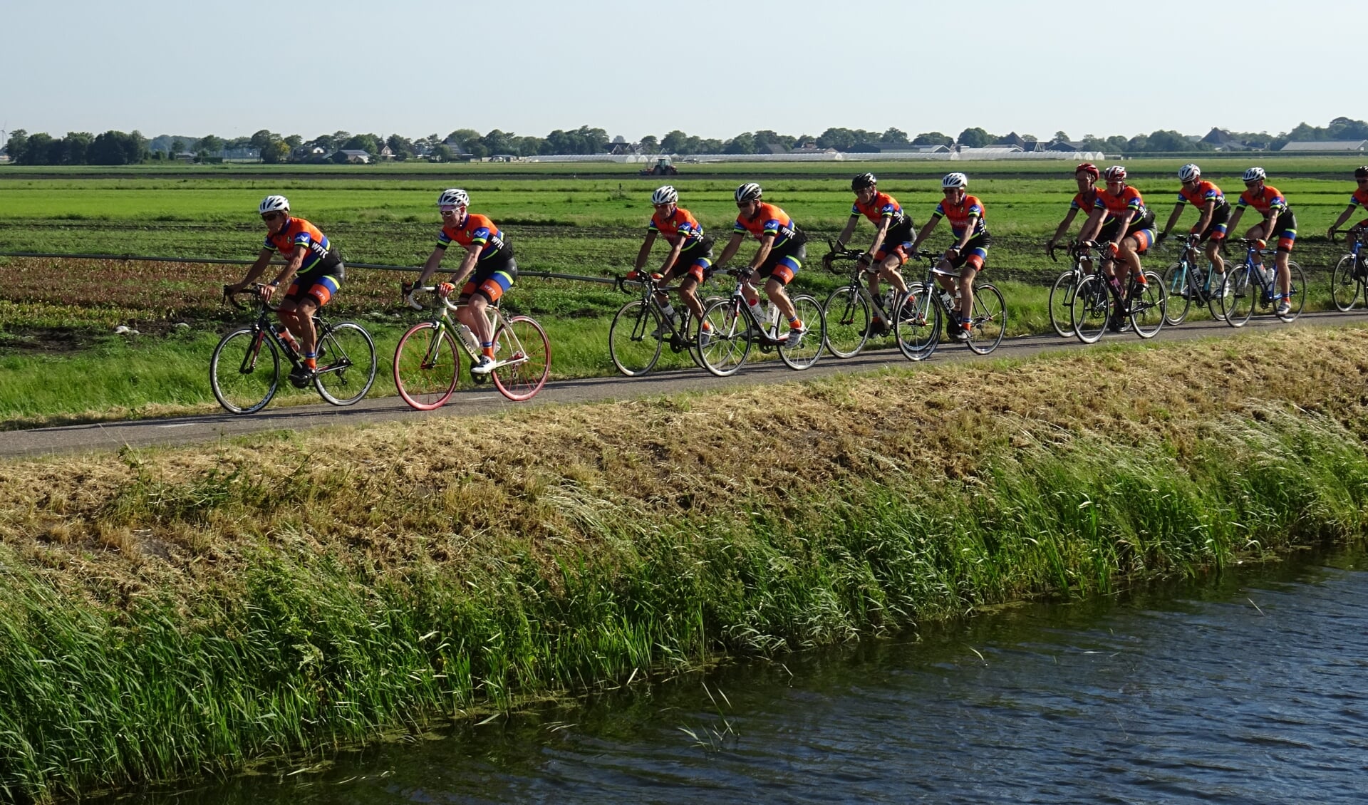 De Westfriese Toerclub heeft twee routes uitgezet van 65 en 90 kilometer.