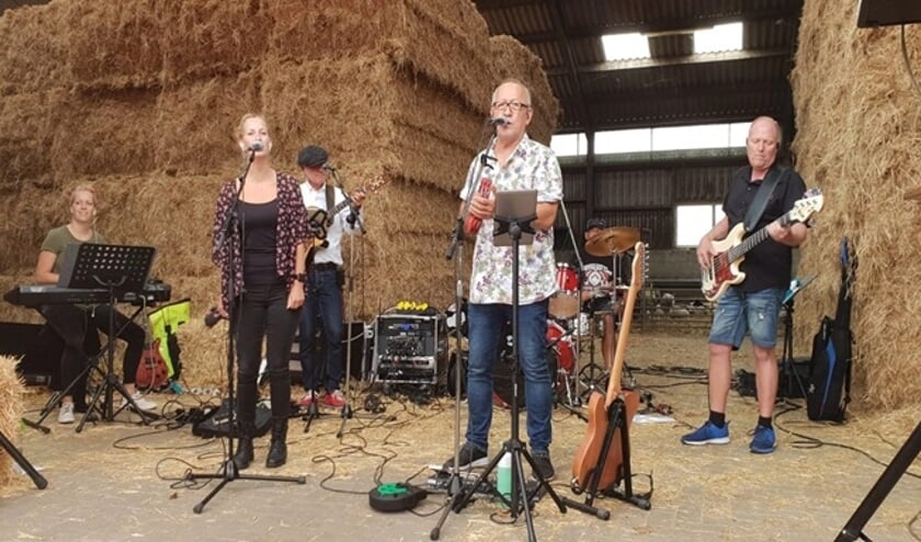 Feest- en festivalband Crowded Room.
