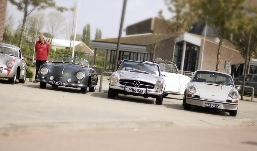 Op Koningsdag rijden de mooiste oldtimers en youngtimers mee met de Langedijker Oldtimerrit.