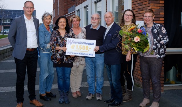 Vlnr. Danny Overtoom, Eugènie Herlaar, Berna Datema, Carin te Boekhorst, Jan te Boekhorst, Frits Weel, Patricia Smagge en Joyce Snijders-Schipper.