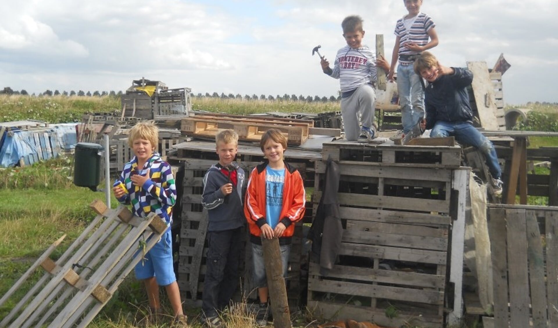De jeugd kan volgende week weer meedoen aan de huttenbouw driedaagse op Jeugdland in Nieuw-Vennep. 