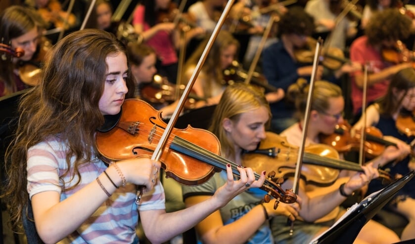 Jeugdorkest gaat op tournee.