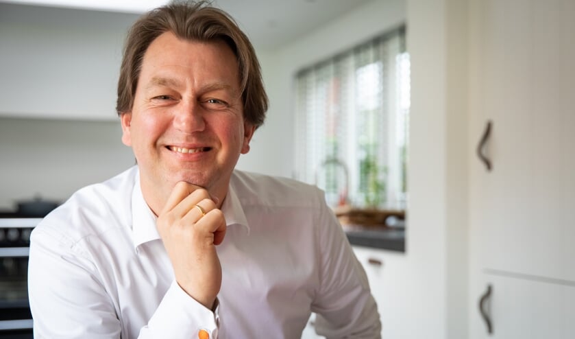 Jelle de Boer, voorzitter van Oranjevereniging Bergen is trots op het programma op Koningsdag.