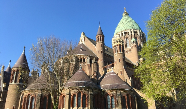 <p>De nieuwe testlocatie, waar je zonder afspraak terechtkunt, vind je bij de Kathedrale Basiliek St. Bavo.</p>