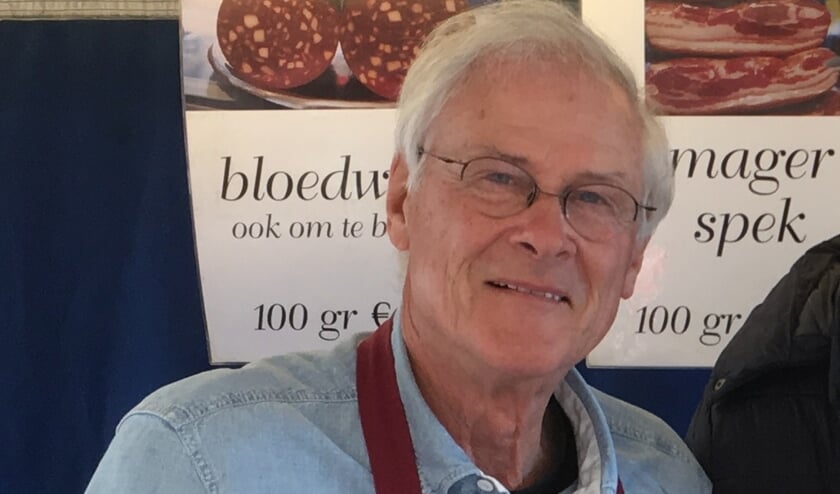 Theo Kroeb staat 15 april voor de laatste keer op de maandagmarkt in Medemblik.