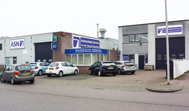 Garage van ASN Autoschade v.d. Heuvel in Purmerend.