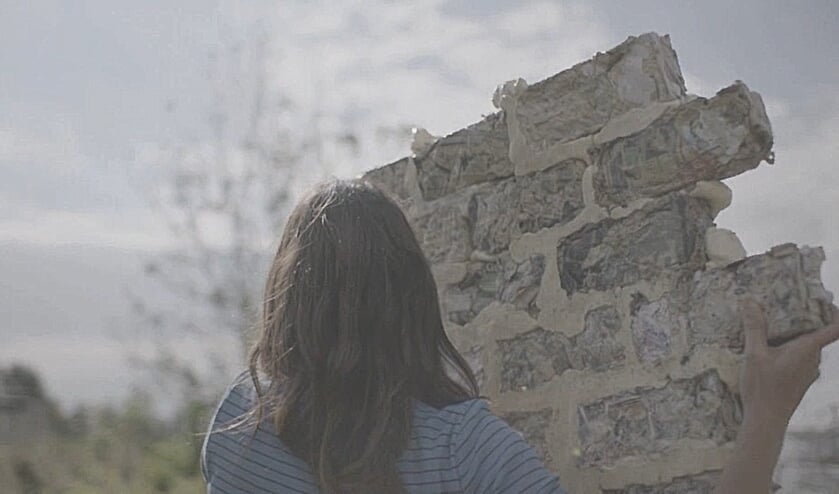 Marisca Voskamp-Van Noord, Today I'll stay Home (2019), film still.