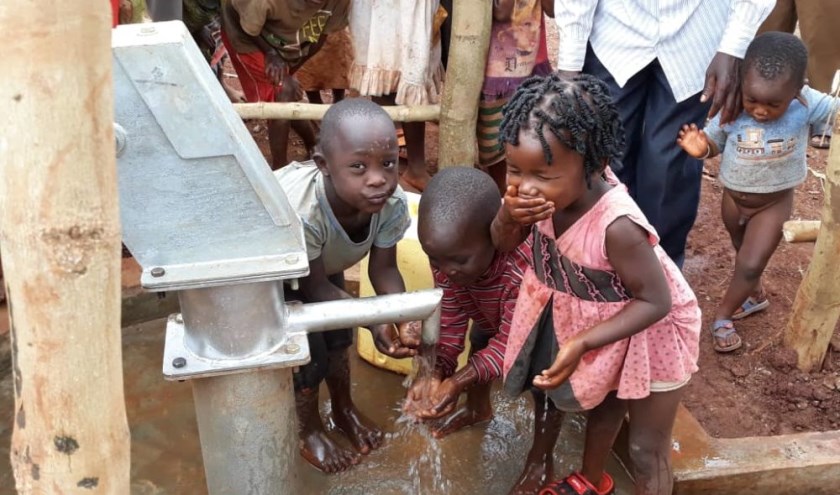 Stop Poverty biedt veilig water om een gezond bestaan op te bouwen.
