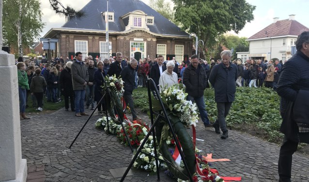 Er is veel belangstelling voor de Dodenherdenking in Beverwijk.