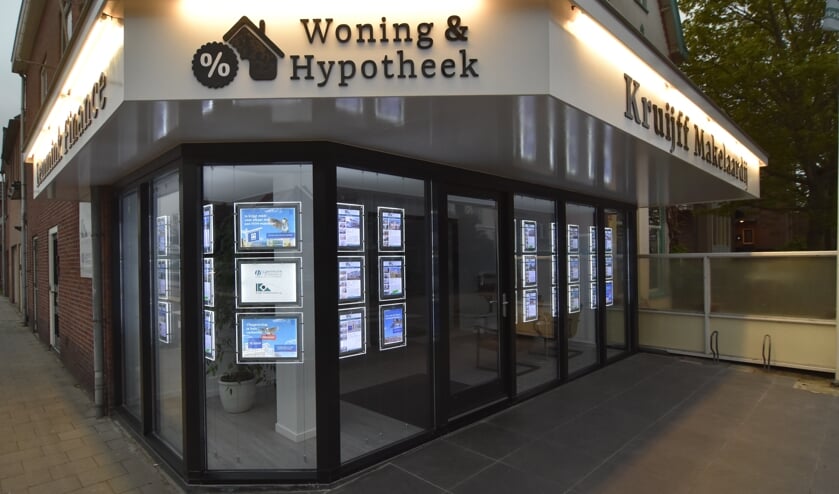 Fraai verbouwd kantoor voor Lemmink Finance en Kruijff Makelaardij.