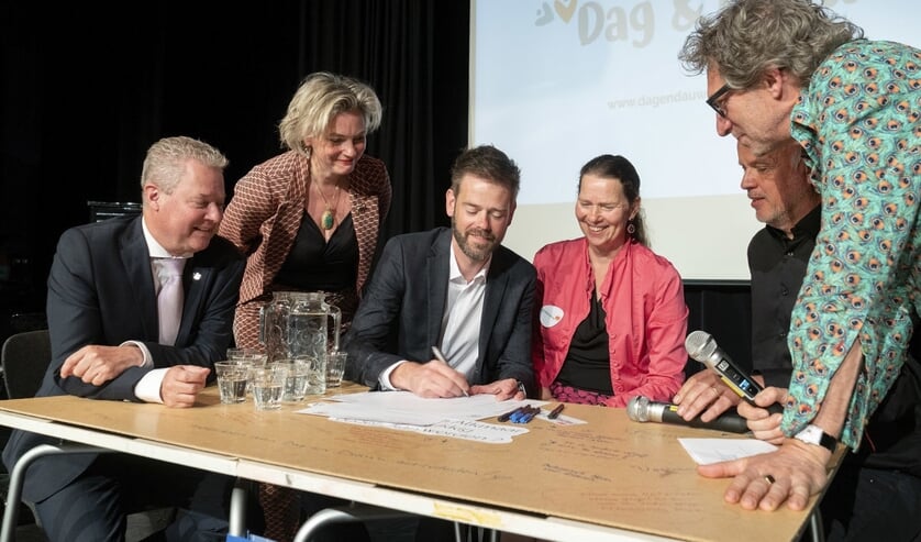 Ondertekening intentieverklaring 'Age friendly cultural city'
