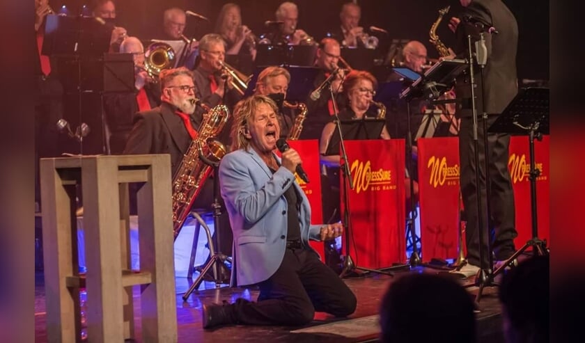 Loek Manshande vertolkt de nummers van Neil Diamond.