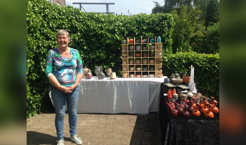 Bets de Vries-Dekker exposeerde ook in de Boerenhoek in Enkhuizen.