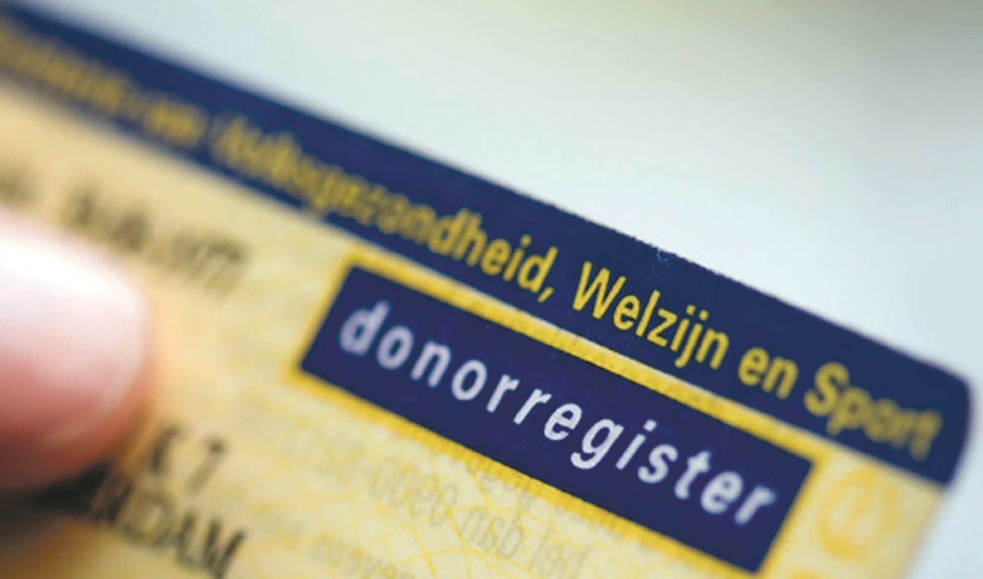 Het ministerie van Volksgezondheid, Welzijn en Sport verstuurt brieven naar ongeveer 21800 Heldenaren. 