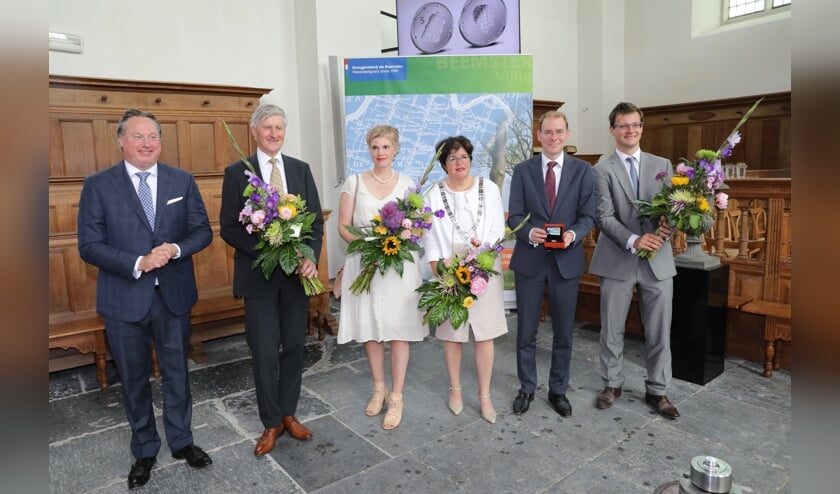 V.l.n.r: Stephan Satijn, Luc Kohsiek, Katrin Korfmann, Joyce van Beek, Menno Snel, Vincent van Hecke