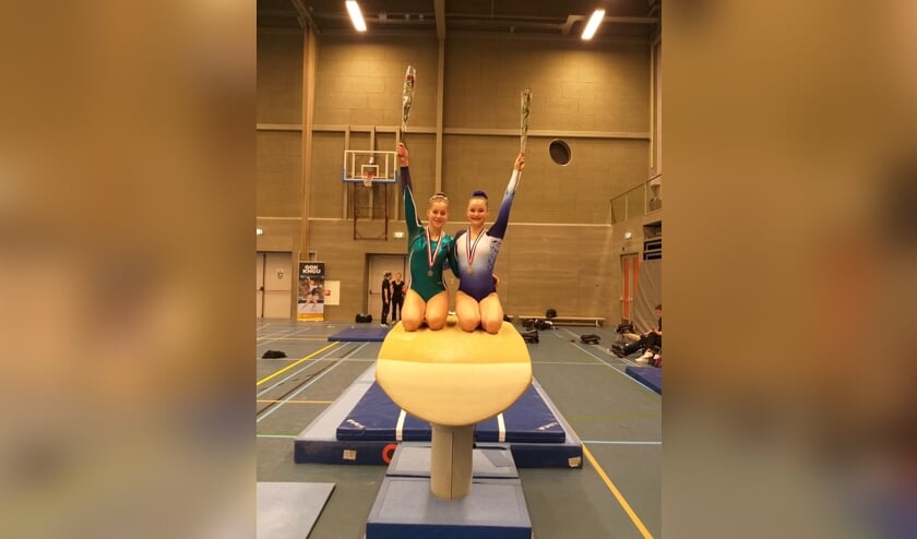 Chloe Booij en Marieke Wolf behaalden resp. een zilveren en gouden medaille.