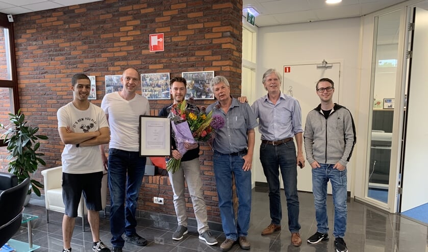 ITSD leidt mbo-studenten op. Op de foto tweede van links Daniël Pardoen.