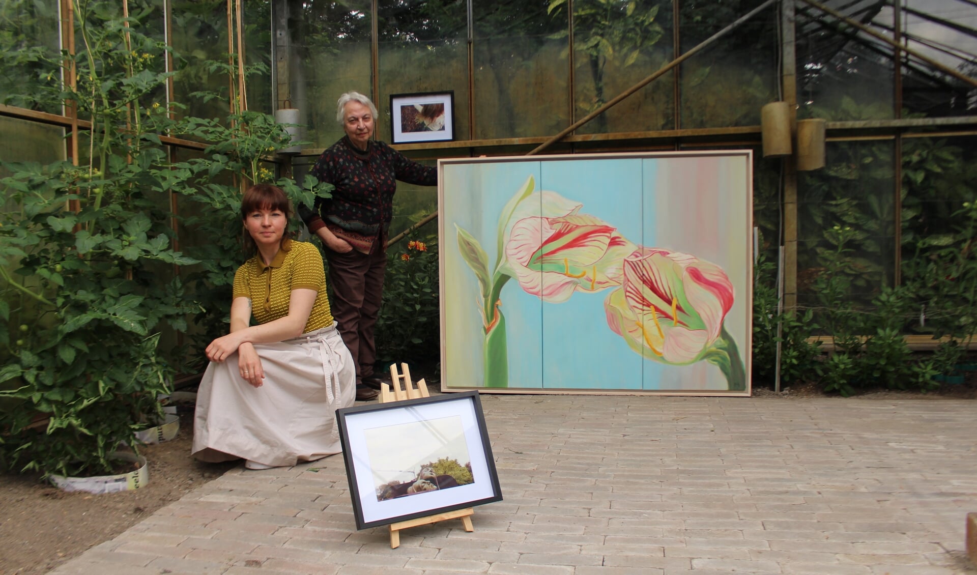 De Hoornse kunstenaars Nuray Atas en Izabela Teleszynska laten 30 juni hun werk zien bij Kunst in de Kas.