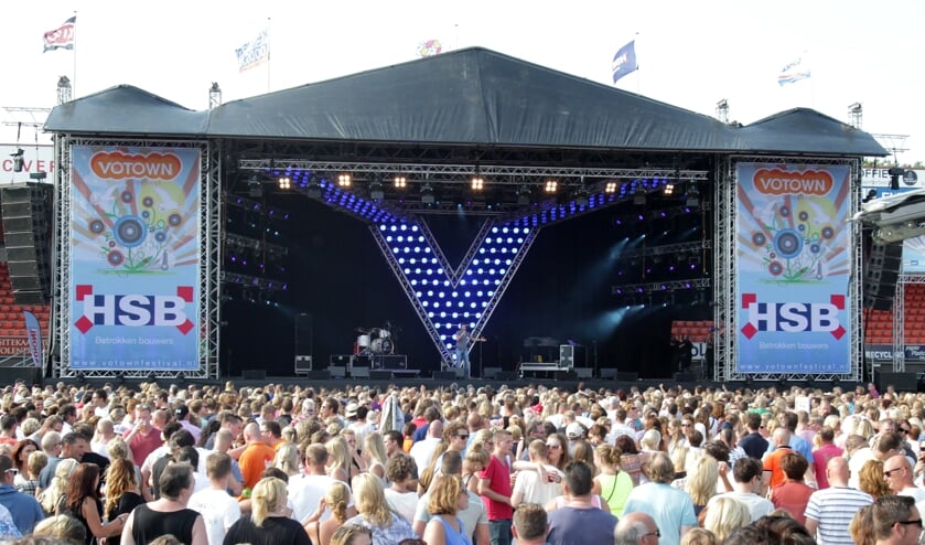 Volendam: 23-08-2015: Festival: VotownCOPYRIGHT NOVUM: Fotograaf Fred Rotgans