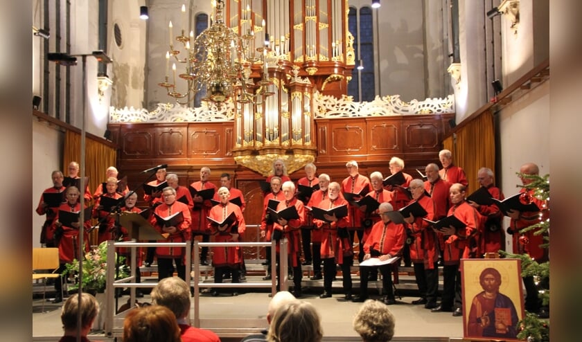 Het Hoorns Byzantijns Mannenkoor sluit het seizoen traditioneel af met een groots Zomeravondconcert.