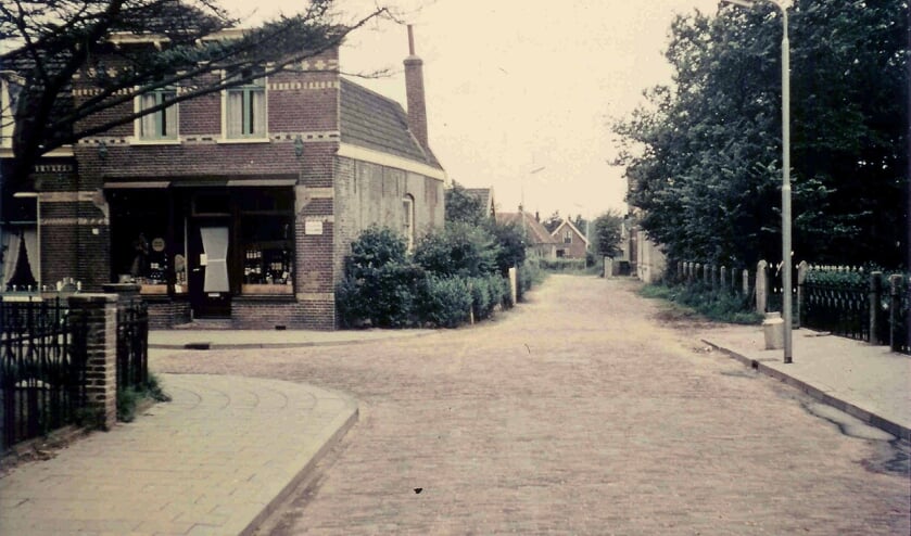 Ook over dit pand op de hoek Verherentstraat-Kerklaan is veel te vertellen.