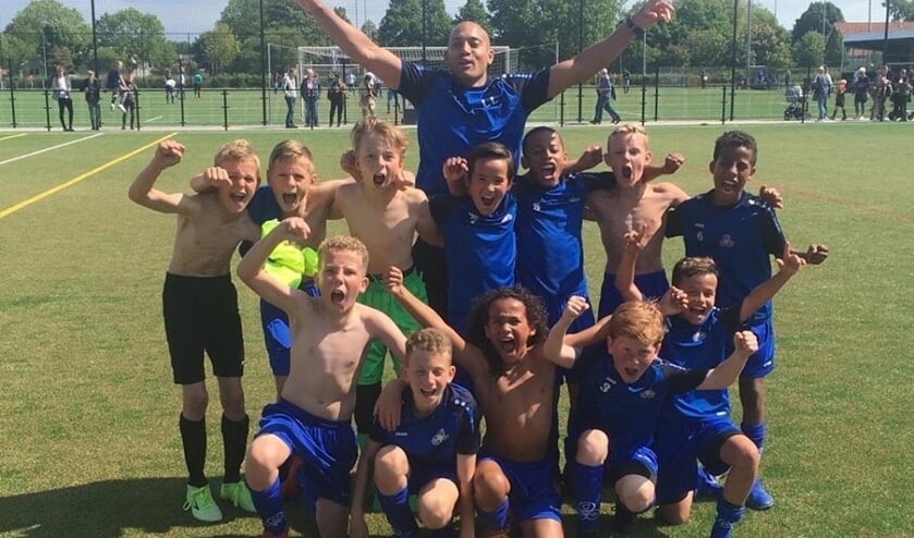 De ploeg van DEM JO11-1.