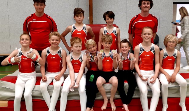 Als slot van hun competitiecyclus turnden de jongens hun individuele Rayoncompetitiefinale in Schagen.